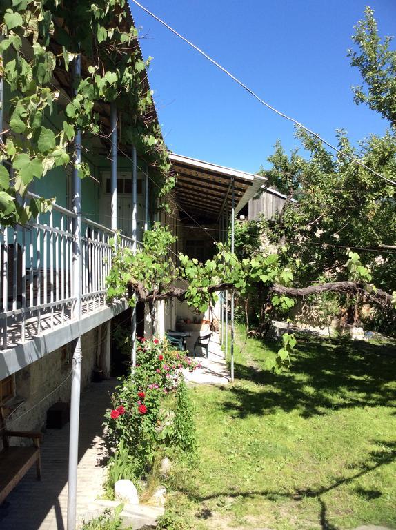 Guest House Chuta In Lagami Mestia Ngoại thất bức ảnh
