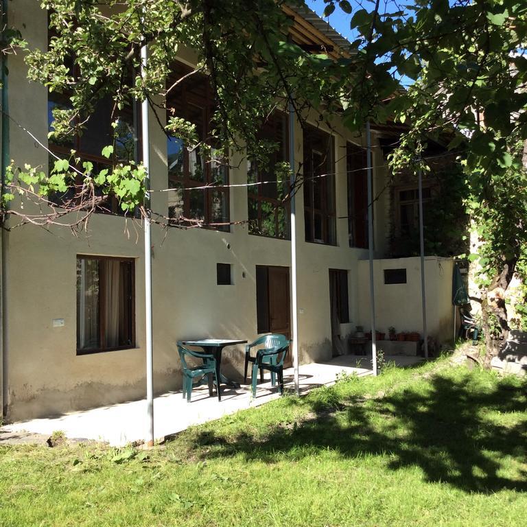 Guest House Chuta In Lagami Mestia Ngoại thất bức ảnh